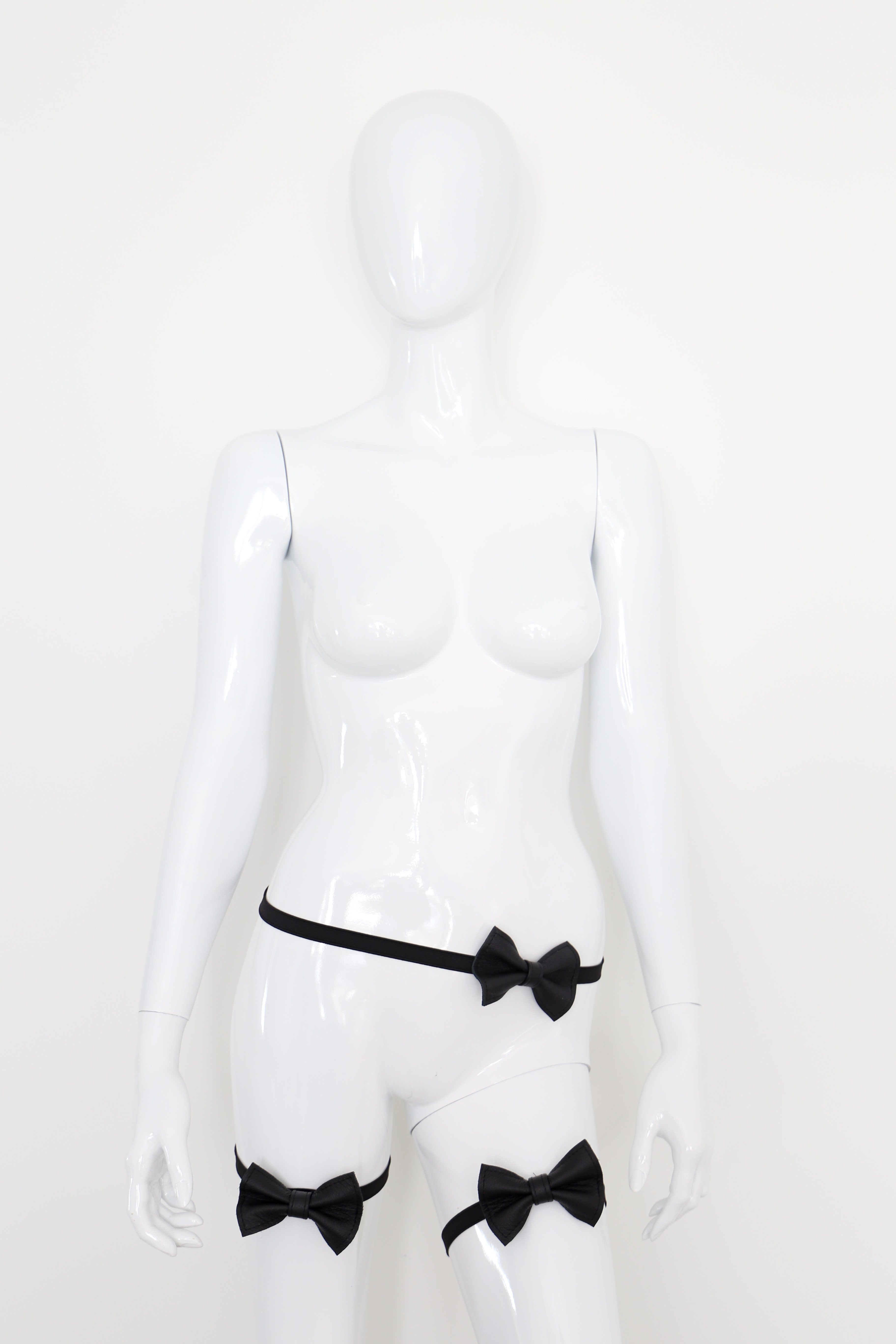 Taillen und Oberschenkel Fliegen Set "Your Servant"